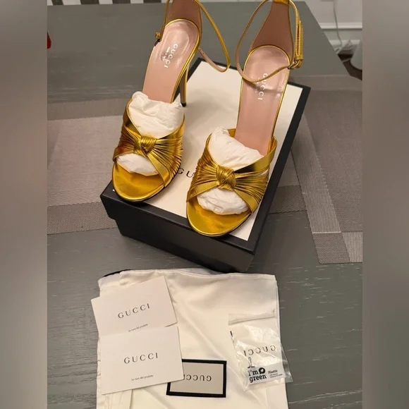 Gucci Women's Crawford Metallic Leather Sandals 38.5 - Picture 9 of 16